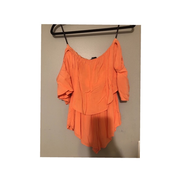 Sleeveless Romper - Picture 1 of 2